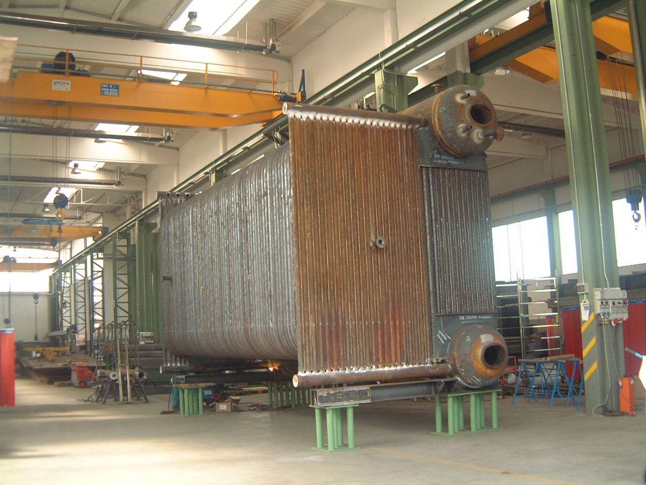 Tube bundle of a shell-and-tube heat exchanger under the overhead crane